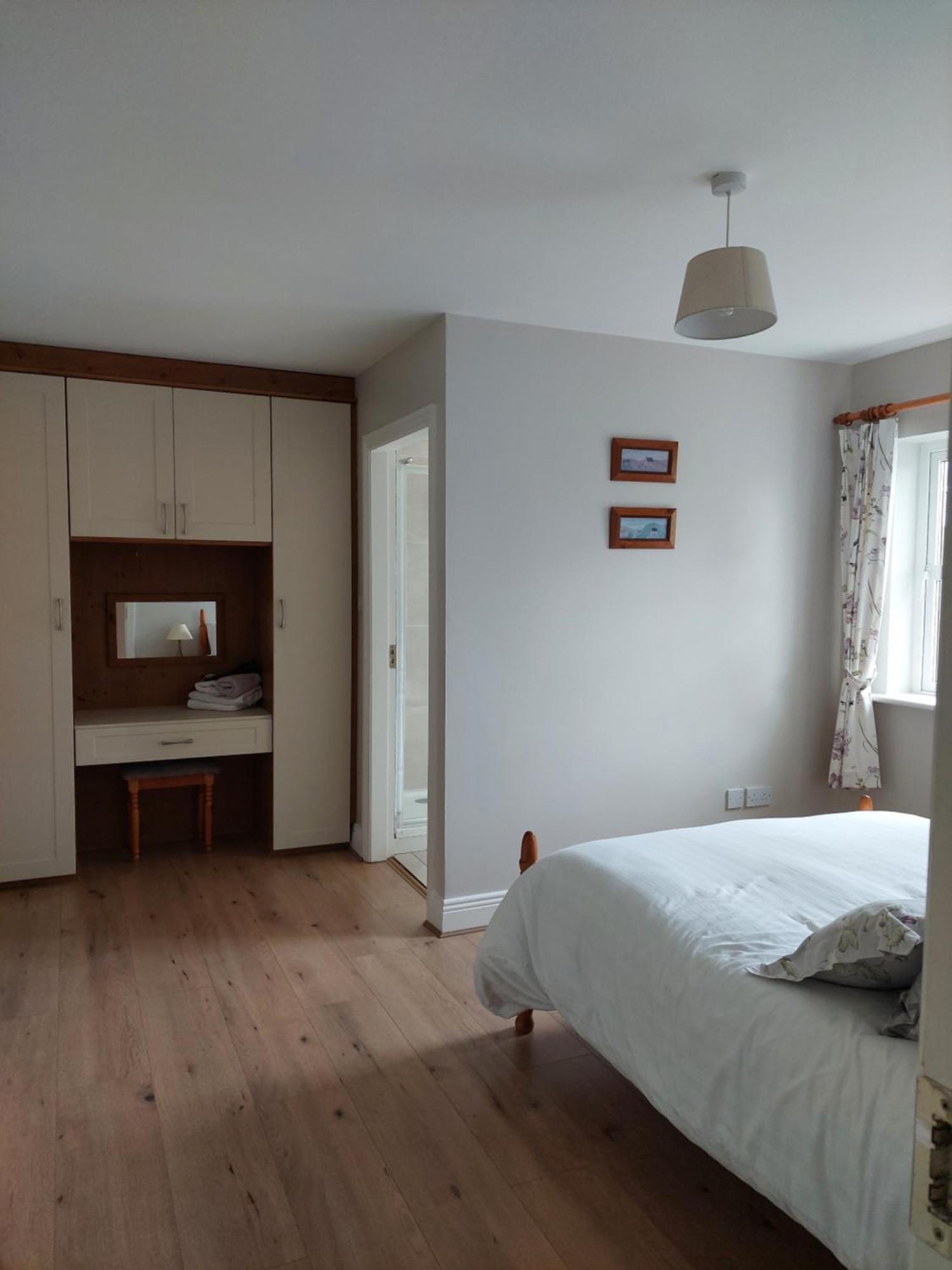 Abhainn Ri Cottages Blessington Esterno foto